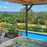 Au De La Butte Casa vacanze *